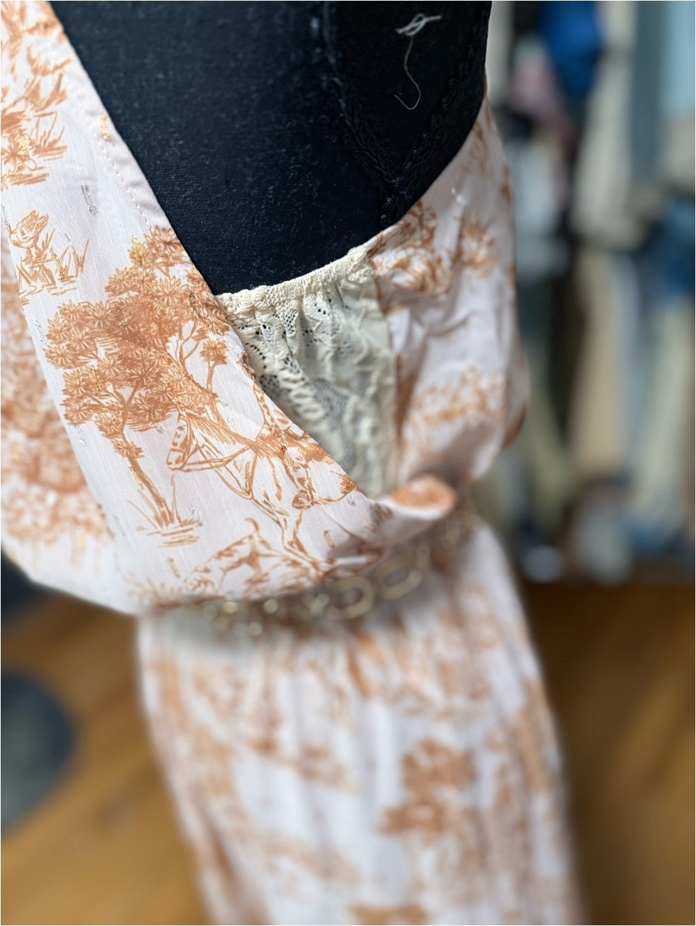 MEET ME IN SANTORINI Phaedra’s Garden Maxi Dress w Gold Chain Belt NWT Small - Picture 5 of 7
